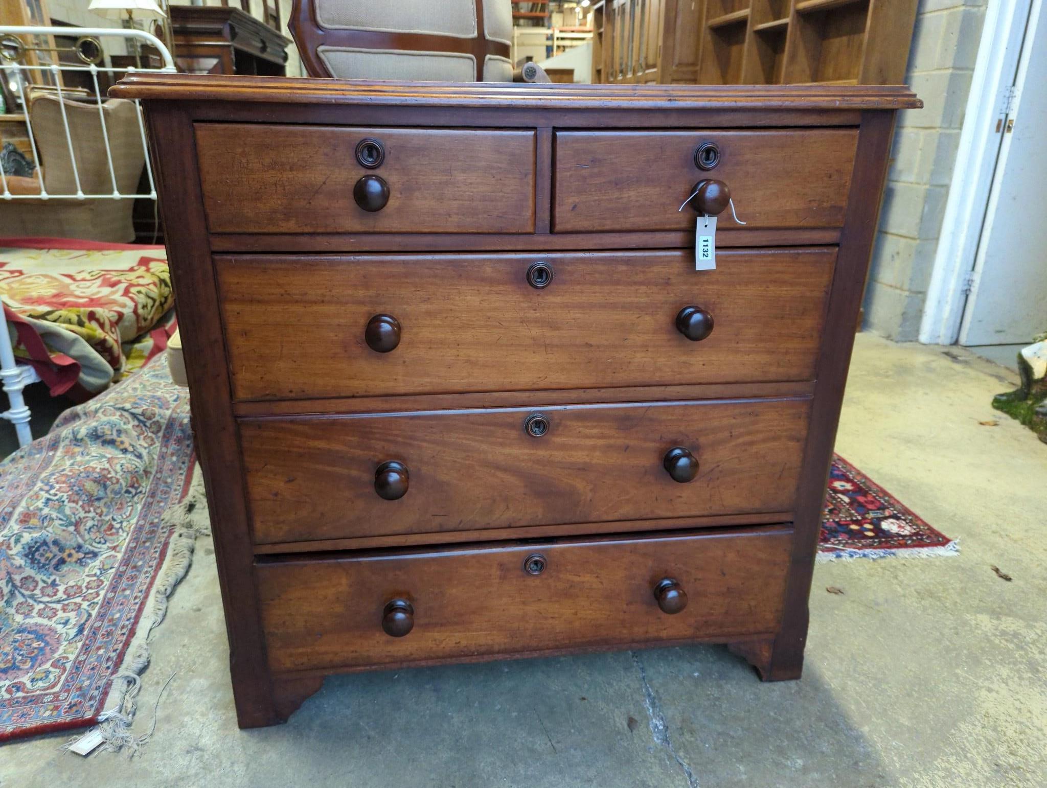 A Victorian mahogany chest of drawers, width 102cm, depth 46cm, height 100cm